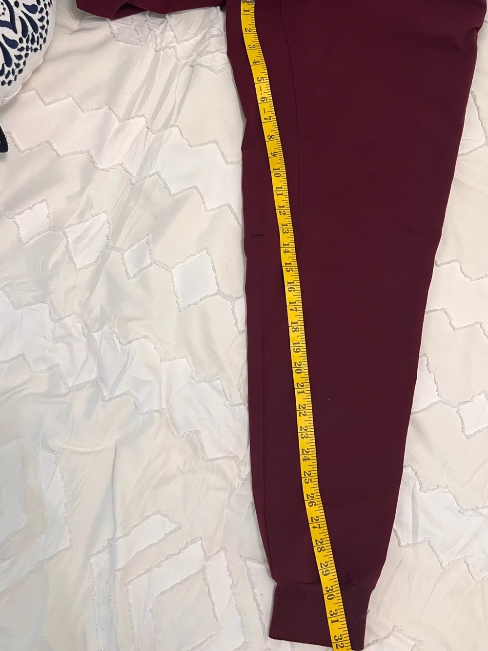 Figs Men's Maroon Jogger Sweatpants